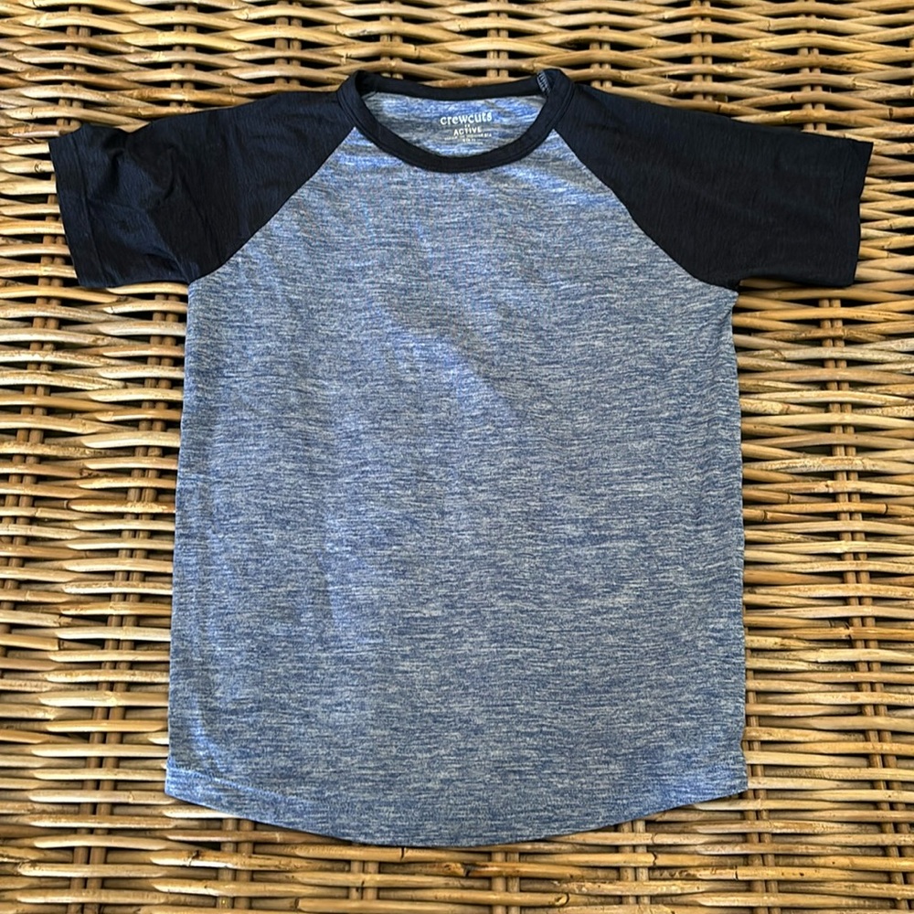 Crew cuts boys Athletic Tshirt blue size Small